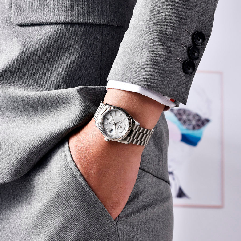 AutoWatch Supreme Date White
